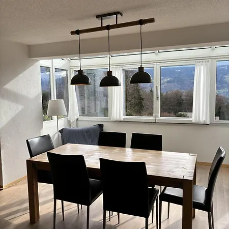 בית נופש Lakeviewhouse Sundlauenen