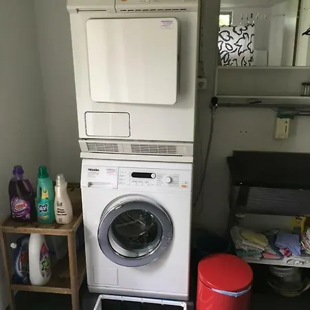 Semesterbostad Lakeviewhouse *