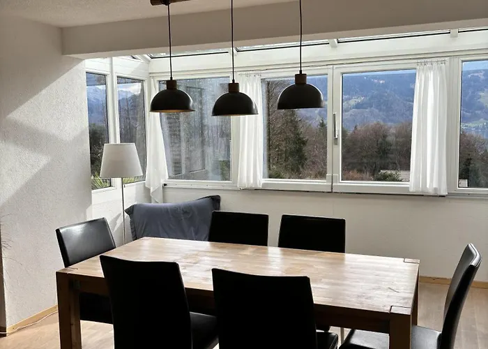 בית נופש Lakeviewhouse Sundlauenen